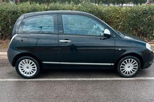 Lancia y modello Diva