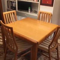 Tavolo allungabile con 4 sedie