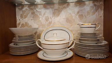 Servizio piatti completo