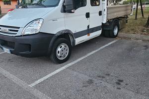 iveco daily ribaltabile 7 posti