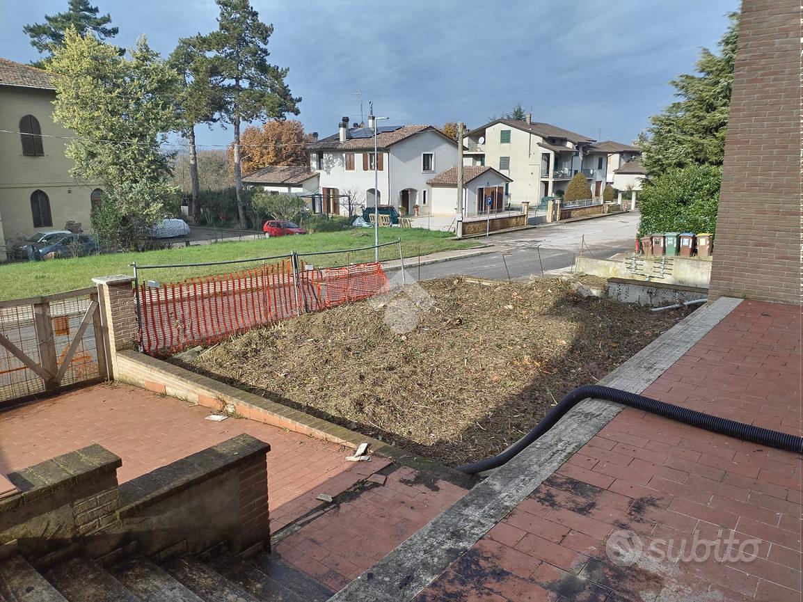 4 LOCALI A DERUTA - Vista 6
