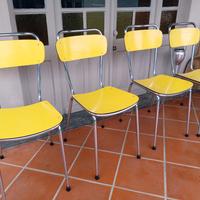 sedie in formica gialla