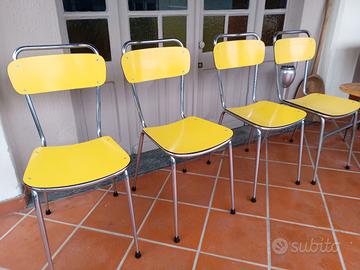 sedie in formica gialla