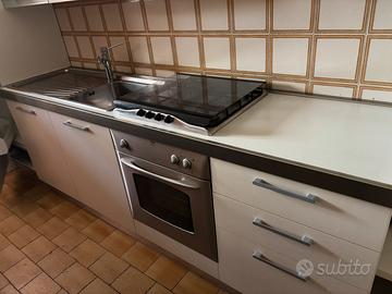 Cucina da parete