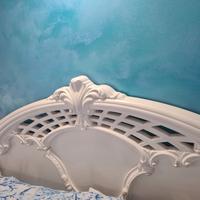 Comodini e testiera letto