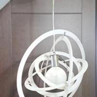 Lampadario con lampada led attacco E27