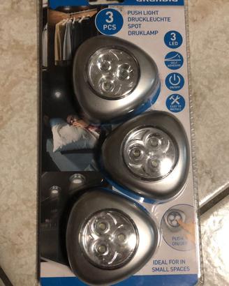 Luci per interni armadi o luoghi piccoli