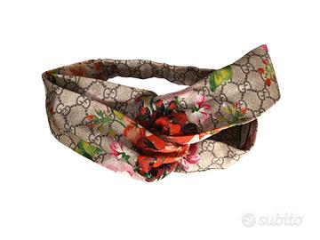 Gucci Fascia Capelli GG Supreme Blooms 