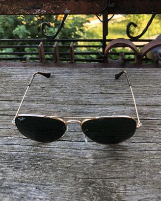 Ray Ban Aviator .