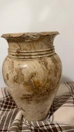 Vaso di marmo decorativo