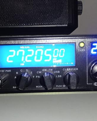 Radio per radioamatori CRT SS 6900N