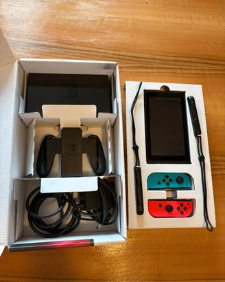Nintendo Switch 1 blu e rossa