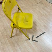 Sedie in ferro colorate