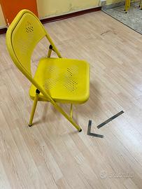 Sedie in ferro colorate