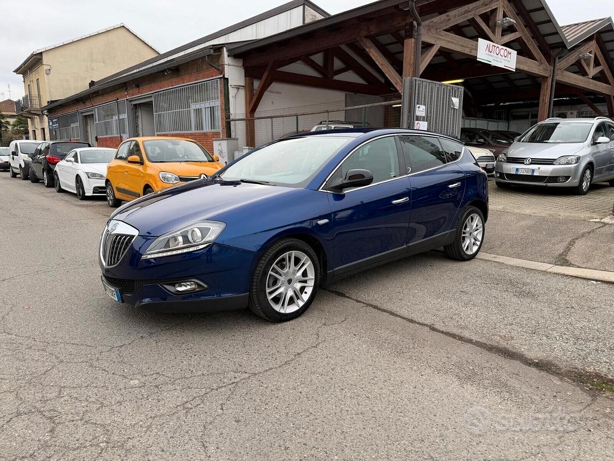 LANCIA Delta (2008-2015)