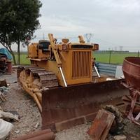 Cingolo komatsu bulldozer