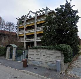 Appartamento a Milano, 4 locali