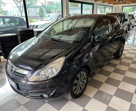 Opel Corsa 1.2 3 porte Club