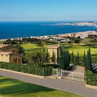 Appartamenti con giardino e vista mare