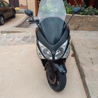 Yamaha T Max 530