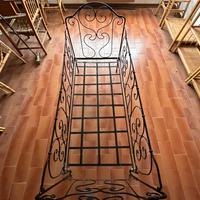 Lettino in ferro battuto