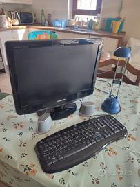 Schermo 20'' Samsung + tastiera e casse