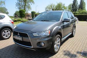 Mitsubishi Outlander 2.2 di-d Instyle 7P tc-sst -
