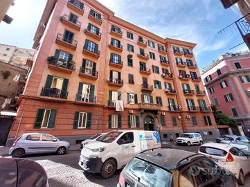 5 LOCALI A NAPOLI