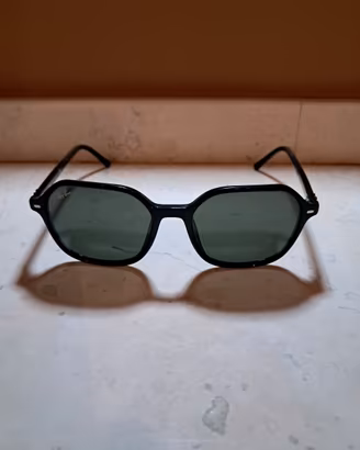 Ray-Ban John RB2194 901/31 Occhiali da Sole Neri