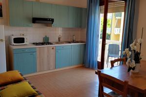 Trilocale zona centrale 150m Spiaggia Levante