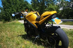 speed triple 1050 model year 2005