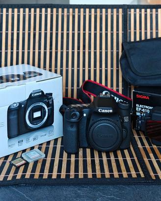 Canon EOS 70D – Con flash, borsa  e accessori