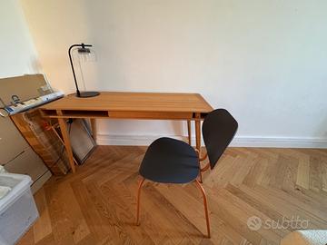 Postazione studio lavoro