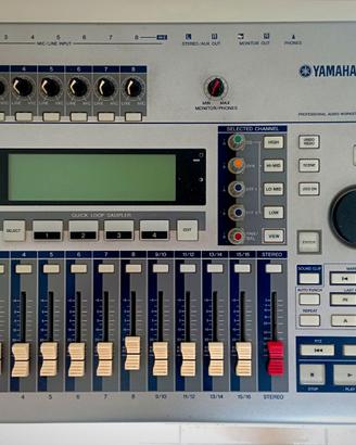 Registratore Yamaha Aw16G