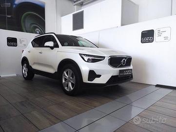 VOLVO XC40 (2017-->) - XC40 B3 automatico Essentia
