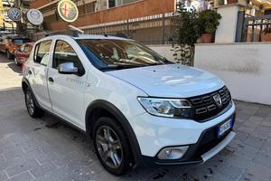 DACIA Sandero Stepway 1.0 TCe 100CV ECO-G 15th Ann