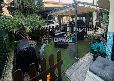 Appartamento con doppio giardino