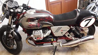 Moto Guzzi V7 - 2010
