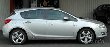 Pezzi di ricambio - OPEL ASTRA j 2011