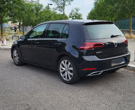 Volkswagen Golf 7 anno 2017 benzina 125 cavalli