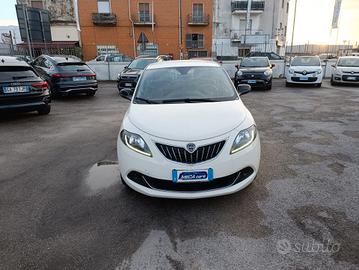 Lancia Ypsilon 1.0 FireFly 5 porte S&S Hybrid Gold
