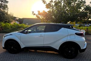Toyota C-HR 1.8 Hybrid Lounge Bianco Perlato