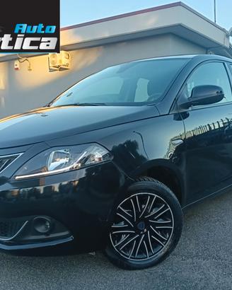 Lancia Ypsilon 1.0 FireFly 5 porte S&S Hybrid Gold