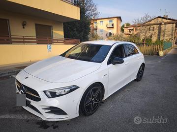 Classe A 180 premium AMG line black edition 