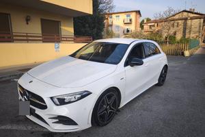 Classe A 180 premium AMG line black edition 
