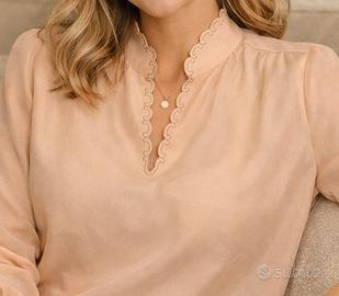 Camicia  ricamata vintage stile coquette