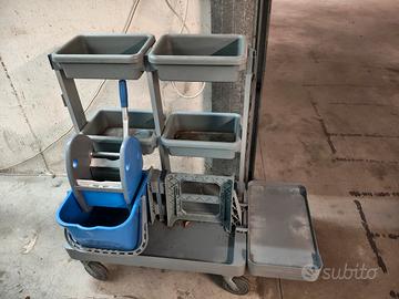carrello pulizie 