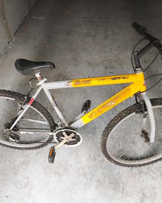 bici usata - Mountain bike 26"