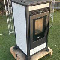 stufa RAVELLI   8 KW    PELLET