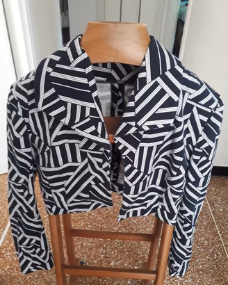  Giacca donna coperta stampa geometrica B/N nuovo.